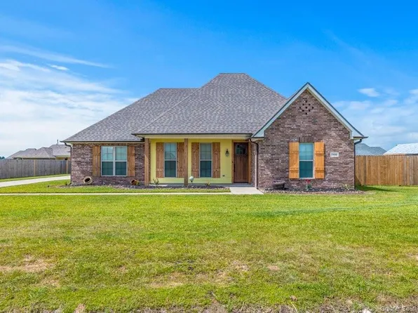 7466 Buckskin Dr, Iowa, LA 70647