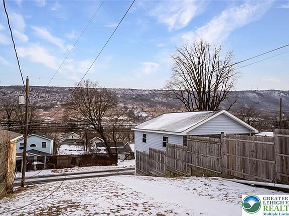 3rd image of 788 Edgemont Ave