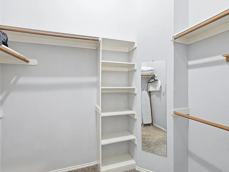 8602 Timber Crest Ct — Photo 25