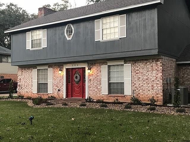 1st image of 306 Huckleberry Dr