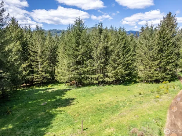 171 Sugarpine Road, Ariel, WA 98603
