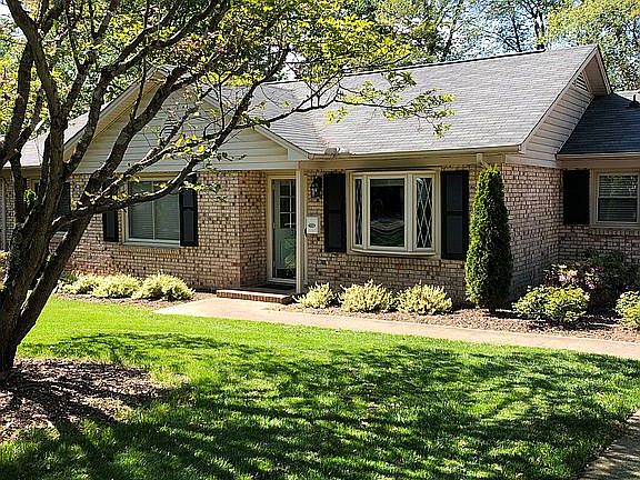2nd image of 308 Newburg Ln