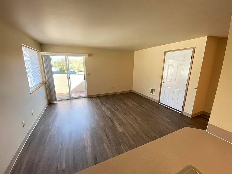 802 E Juniper Ave. — Photo 5