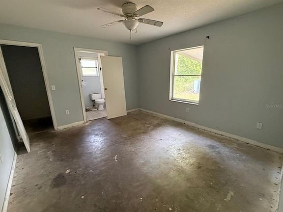 5th image of 4051 SE 139th St