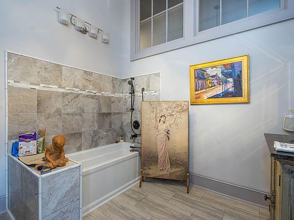 4th image of 530 Cherry St #201