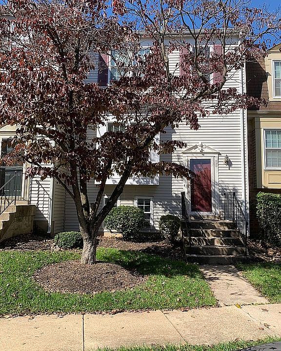 1st image of 830 Ivy League Ln Unit 5-26