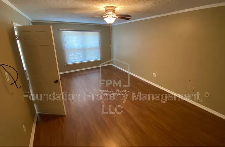 3656 Haughton Ln #2 — Photo 11