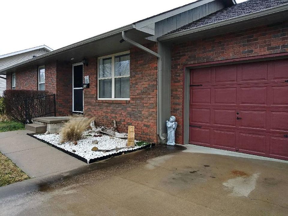 1st image of 414 N Highland Ave