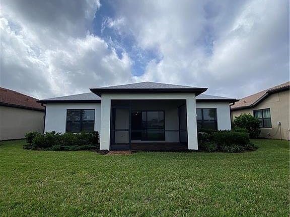 3rd image of 4535 Lamaida Ln