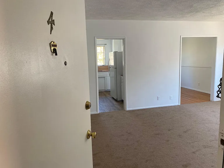 128 S Hayworth Ave #4 — Photo 26
