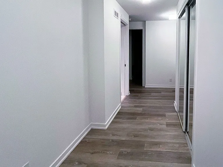 12 York St #1010 — Photo 11