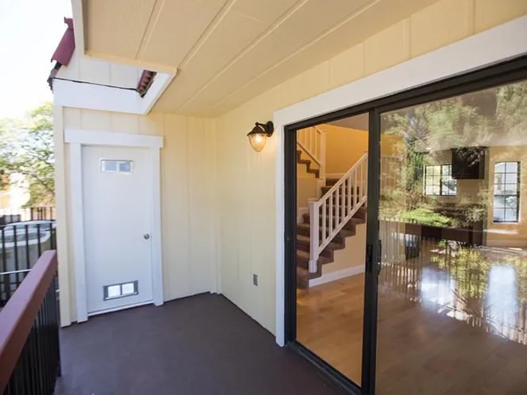 880 Napa St — Photo 8