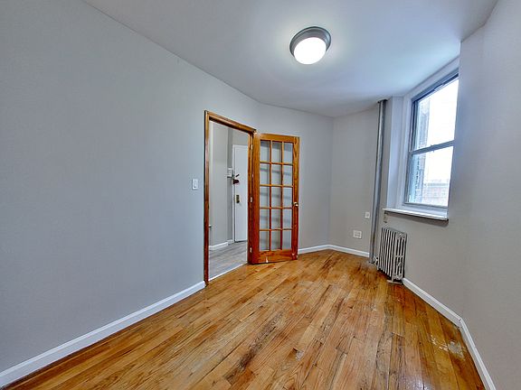 5th image of 543 E 5th St APT 16