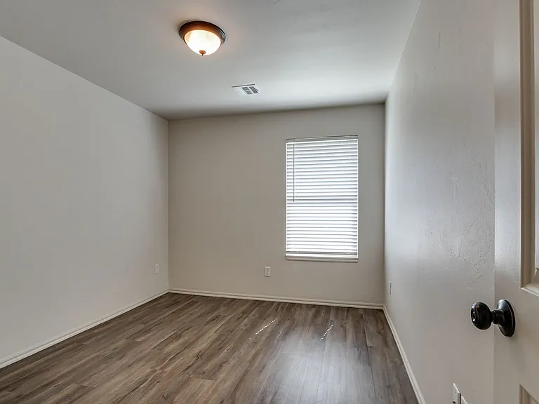 412 Chalk Hill Ct — Photo 29