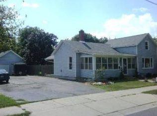 709 2nd Ave, Aurora, IL 60505