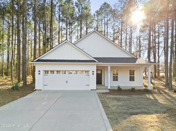 125 Scots Pine Circle, Wallace, NC 28466