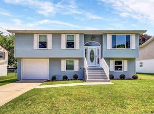 46 Earl St, Hanover, PA 17331