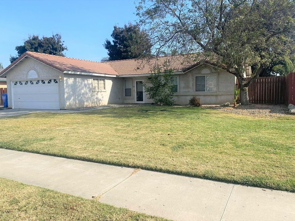 1st image of 366 Barcelona Dr