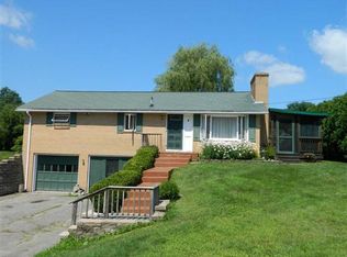 4 Ledgemere Dr, Biddeford, ME 04005