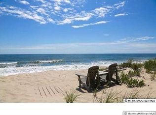 1049 Ocean Ave, Mantoloking, NJ 08738
