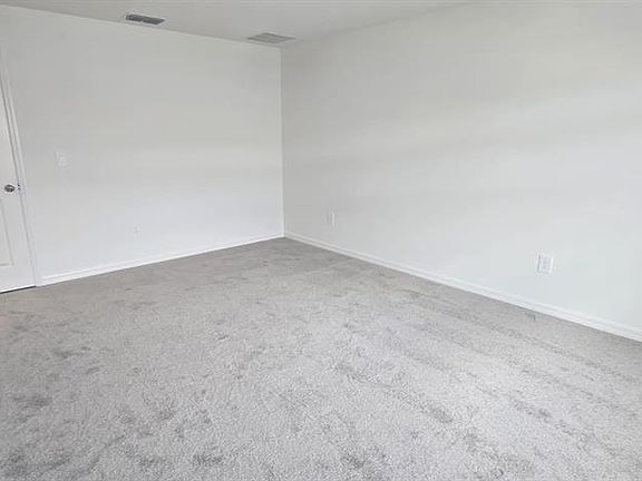 5th image of 9848 Allendale St