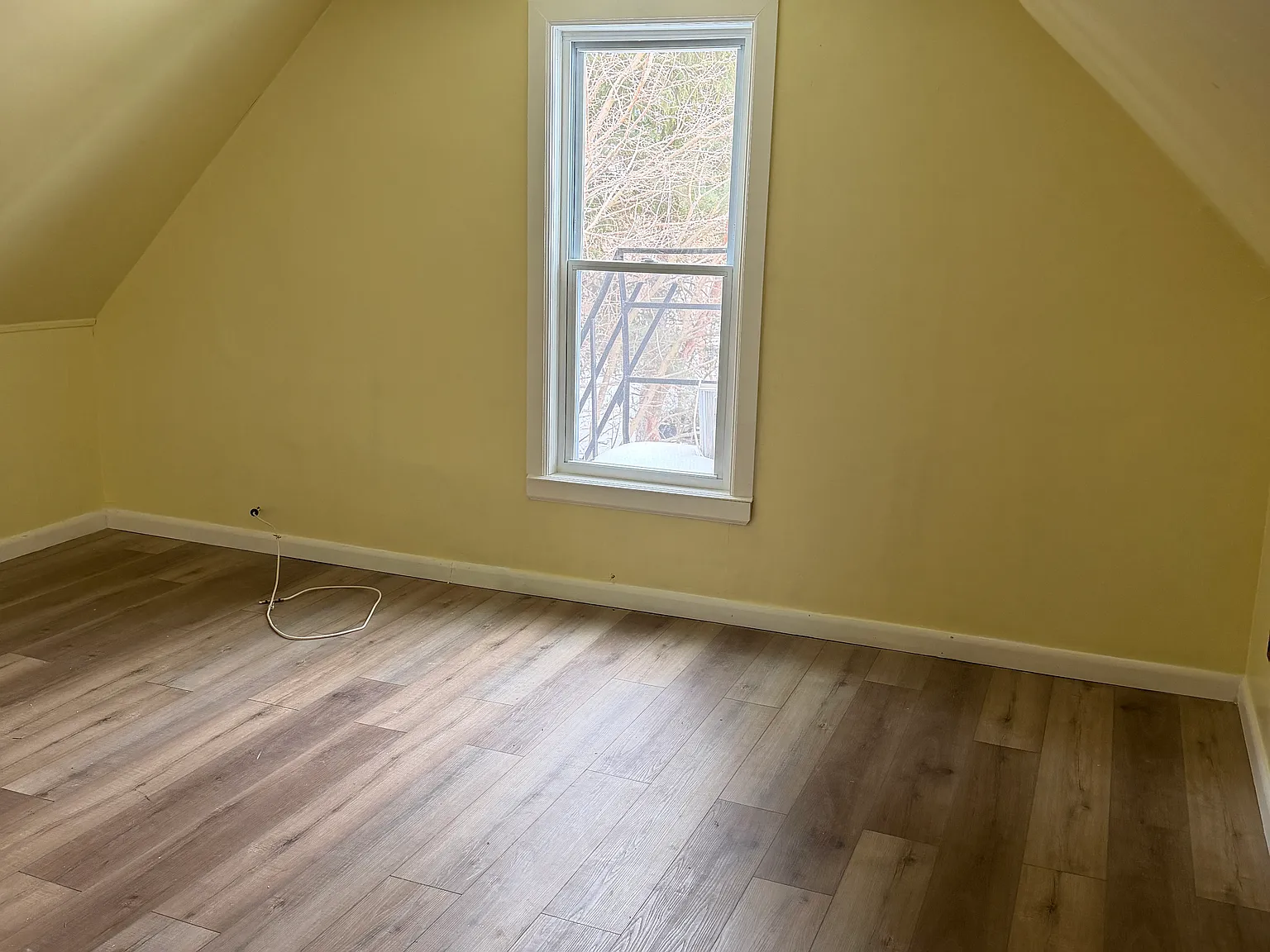 2 bed, 750 sqft, $820 — Photo 3