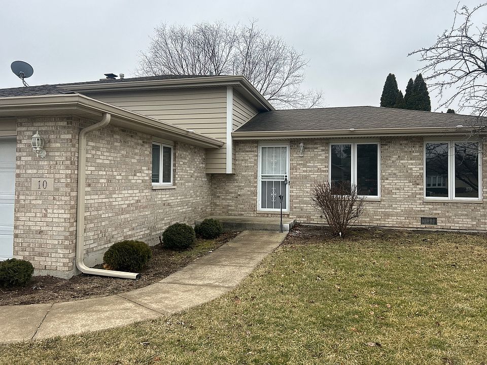 1st image of 10 Joyce Ct