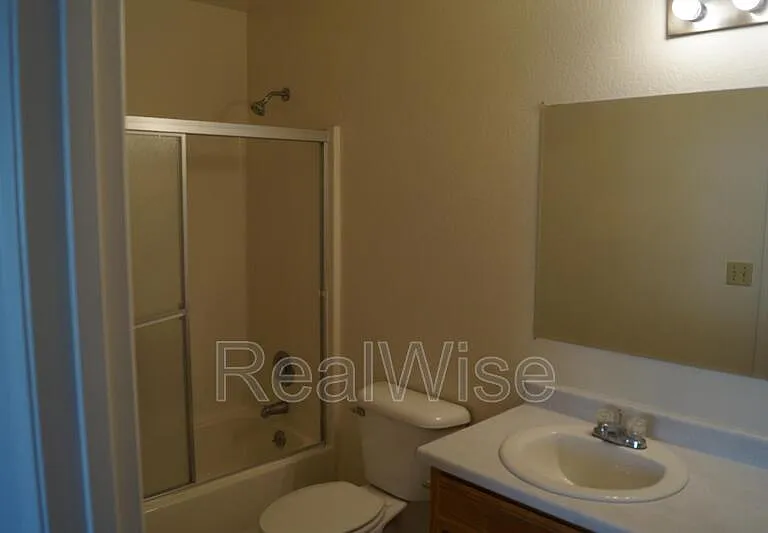2141 NW North Hill Dr #B — Photo 13