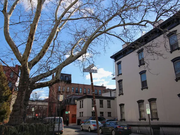 704 Washington Street 3 image 14 of 15