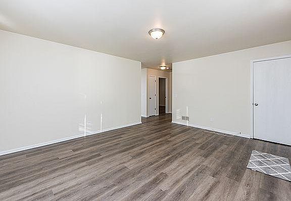 4th image of 2622 Galilee Ave