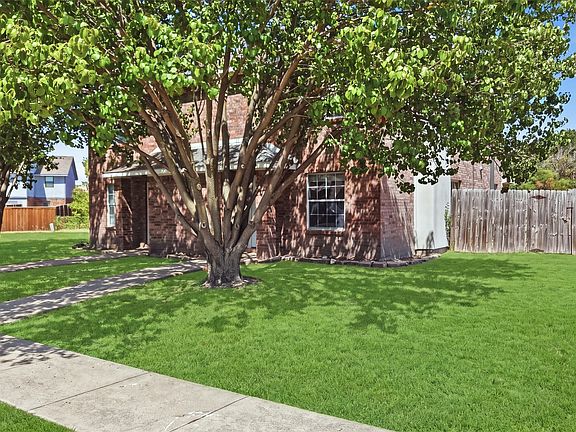 3rd image of 2708 Clemson Cir #A
