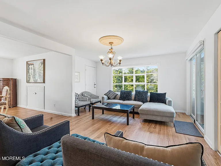 3 Cypress Ave — Photo 7