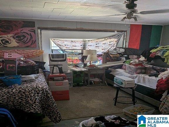 4th image of 926 Holly St
