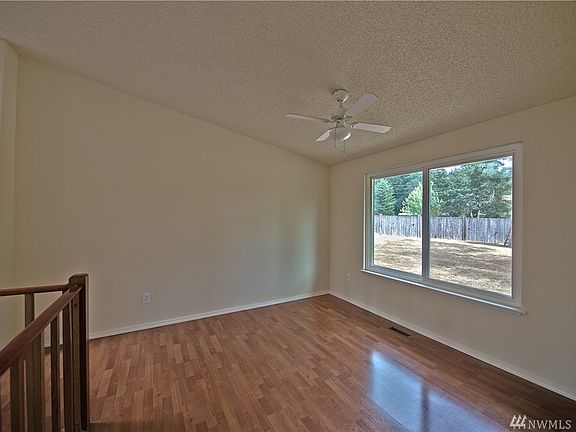 4th image of 15813 21st Avenue Ct E