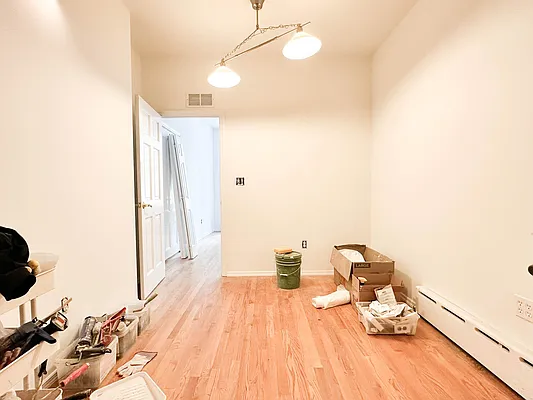 Rented by Ulas Real Estates Inc | media 3