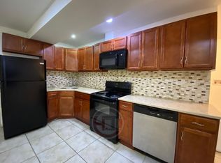 916 Summit Ave #1, Bronx, NY 10452