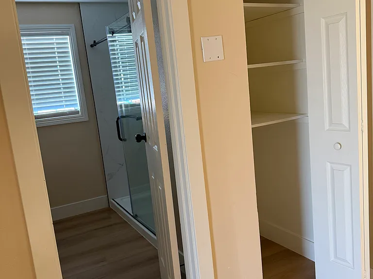 7477 Ullom Dr — Photo 13