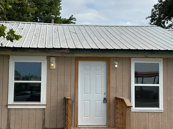 2400 W Highway 12 #2, Gentry, AR 72734