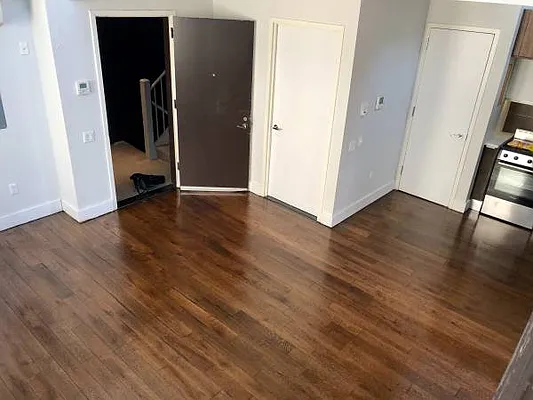 Rented by Nooklyn NYC LLC | media 50