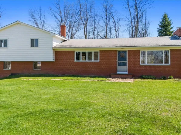 8583 Sherman Rd, Chesterland, OH 44026