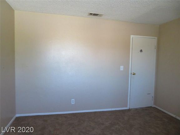 3rd image of 5036 Newport Cove Dr APT C