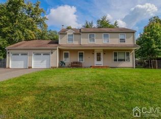 23 Revere Rd, Piscataway, NJ 08854