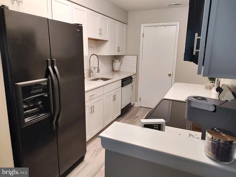 502 Cypress Point Cir #A — Photo 10