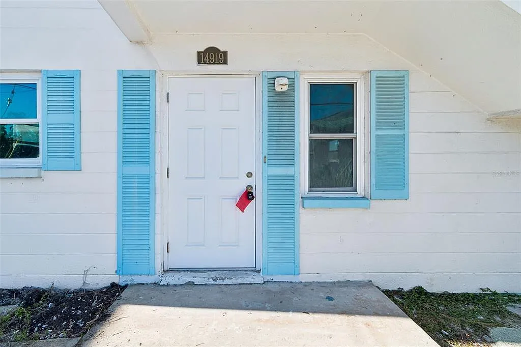 2 bed, 1.0 bath, 702 sqft, $1,995 — Photo 2