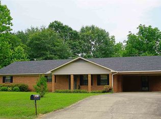 1209 Old Canton Rd, Carthage, MS 39051