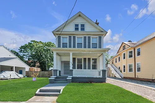 321 W 36th St #1 Photo 1