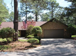 10 E Lake Dr, Pinehurst, NC 28374