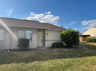 5266-2 Cedarbend Dr, Fort Myers, FL 33919
