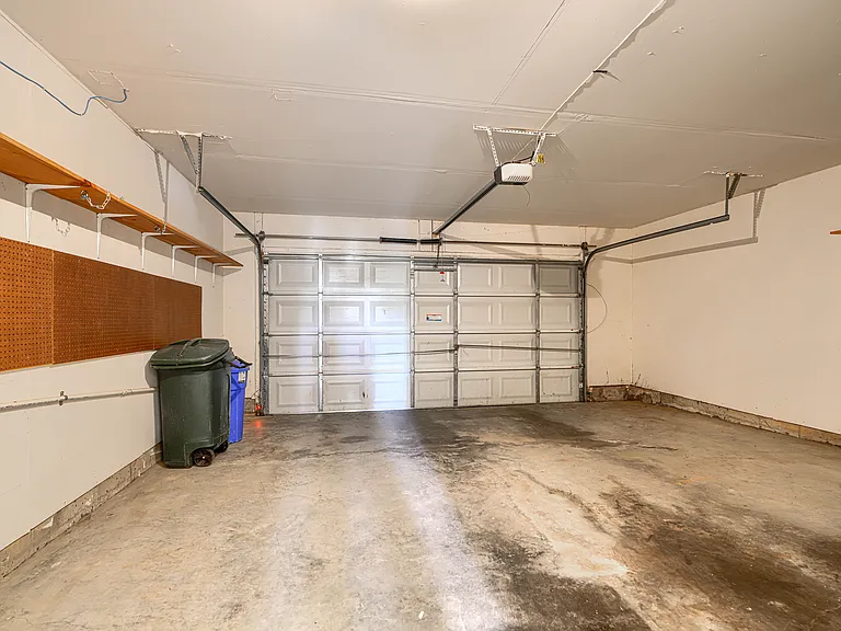 5048 Kemsley Ct — Photo 6