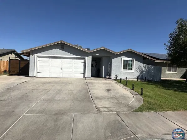 12 E 2nd St, Heber, CA 92249